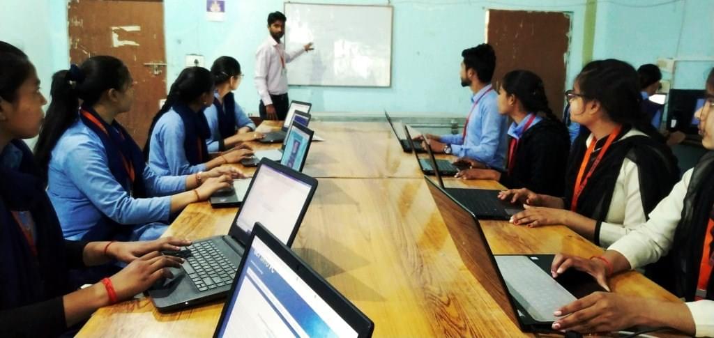 Shakuntala Krishna Institute of Technology Kanpur LAB photo 9