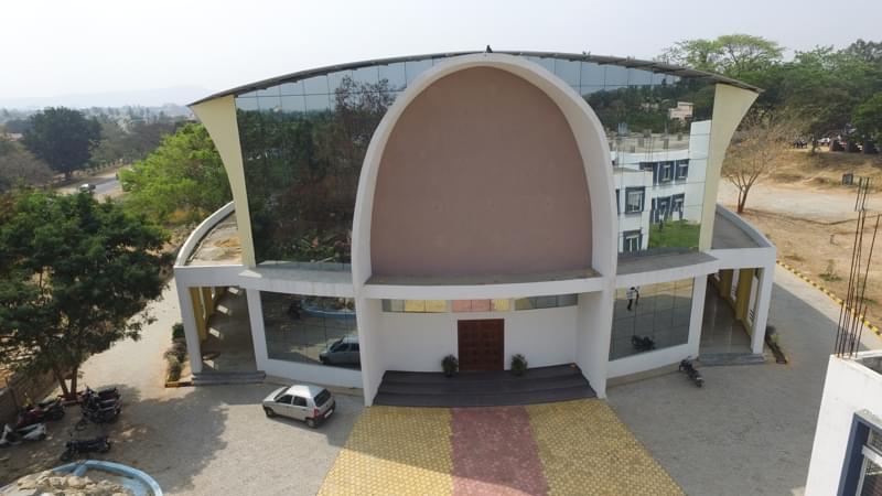 St. Philomena's College Mysore Building photo 1