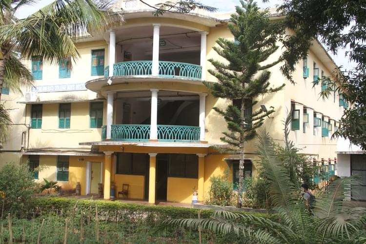 St. Philomena's College Mysore Building photo 16