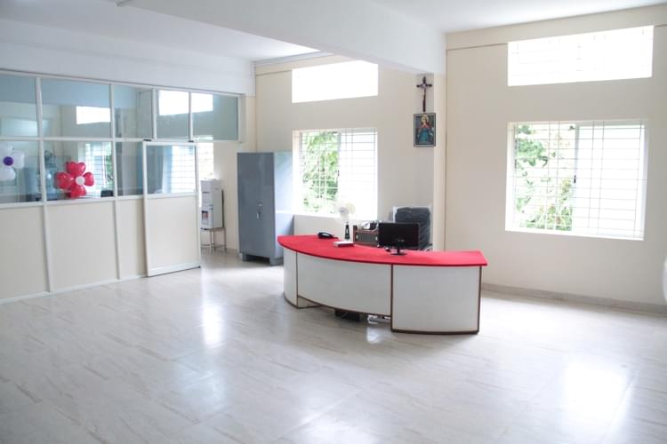 St. Philomena's College Mysore Building photo 19