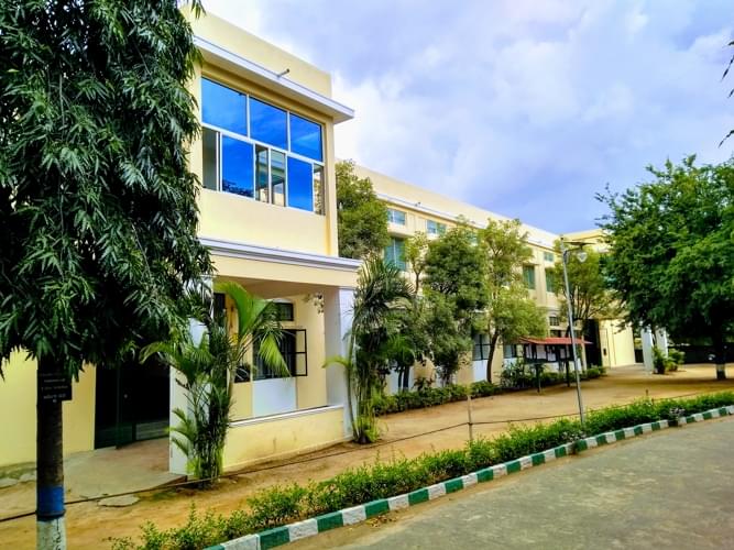 St. Philomena's College Mysore Building photo 30