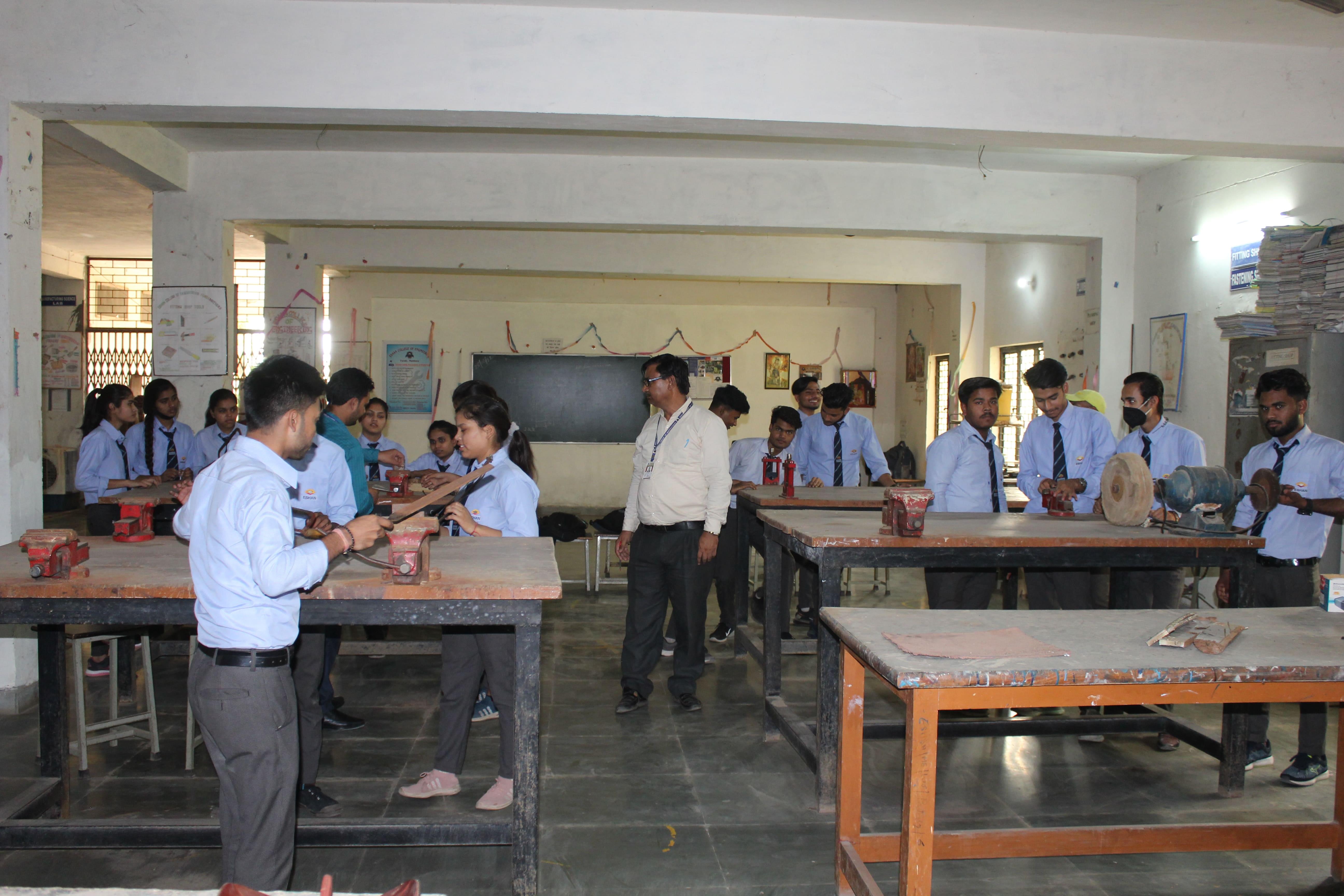 Eshan College of Engineering & Management Agra Labs photo 5