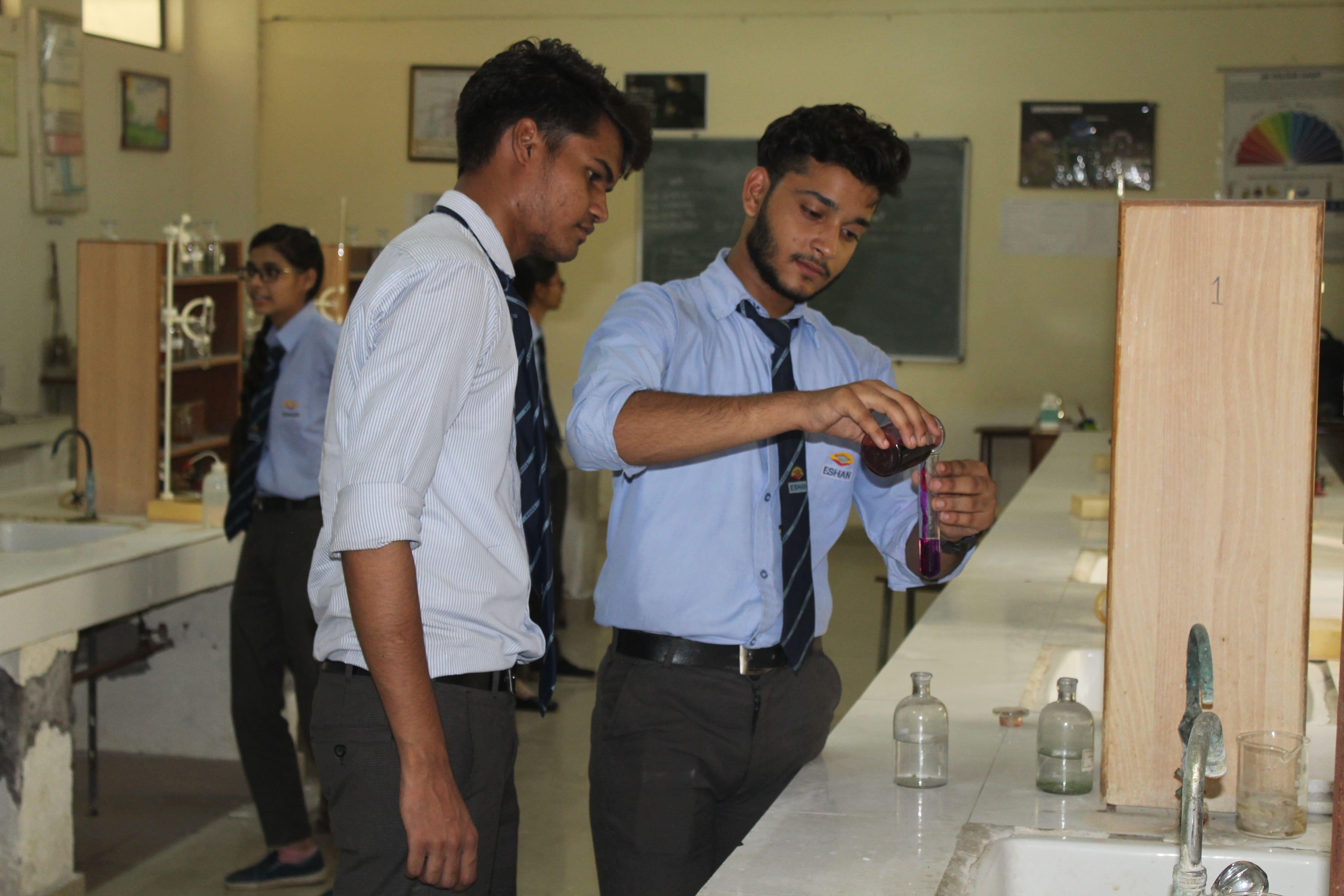 Eshan College of Engineering & Management Agra Labs photo 6