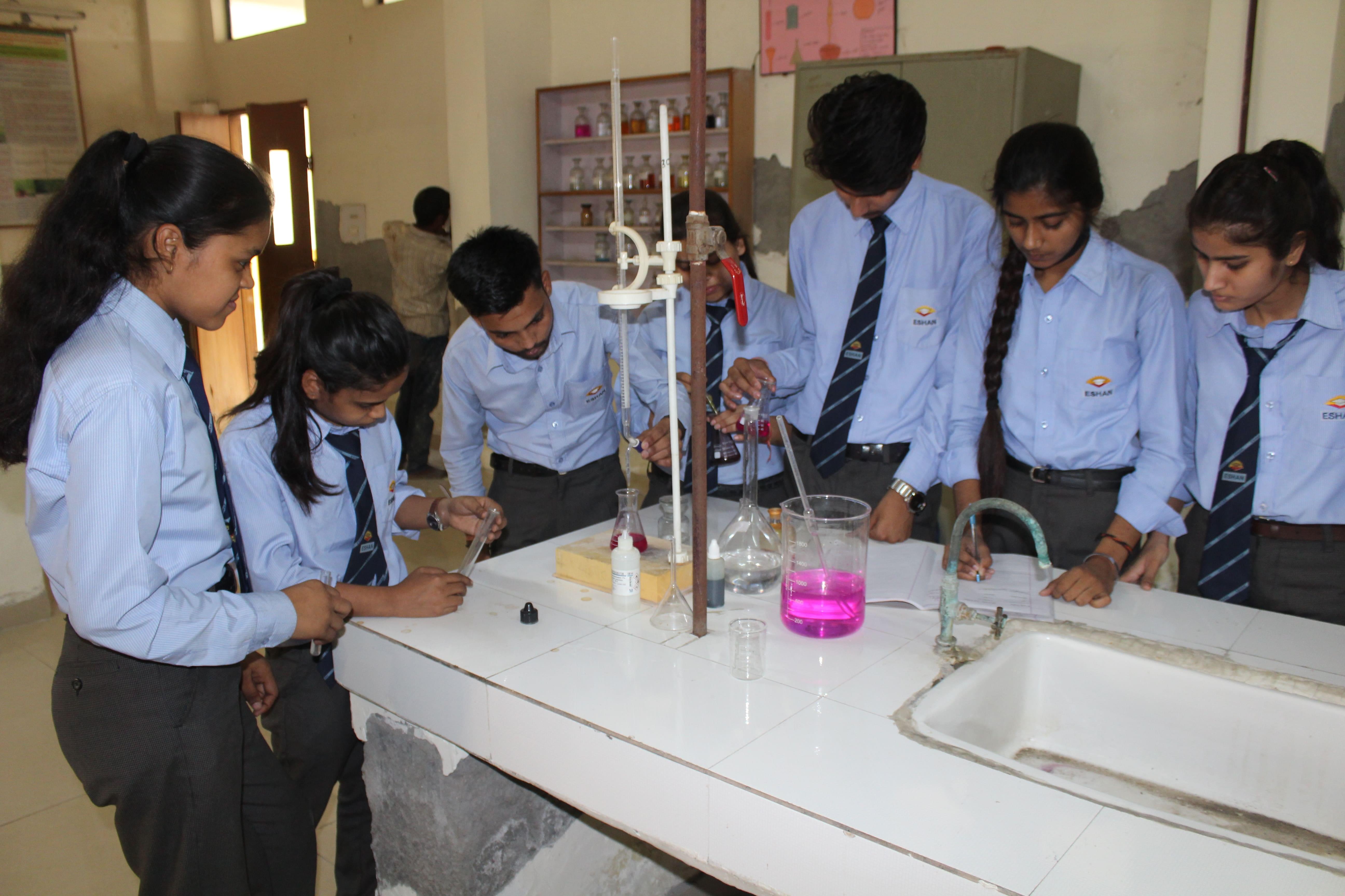 Eshan College of Engineering & Management Agra Labs photo 7