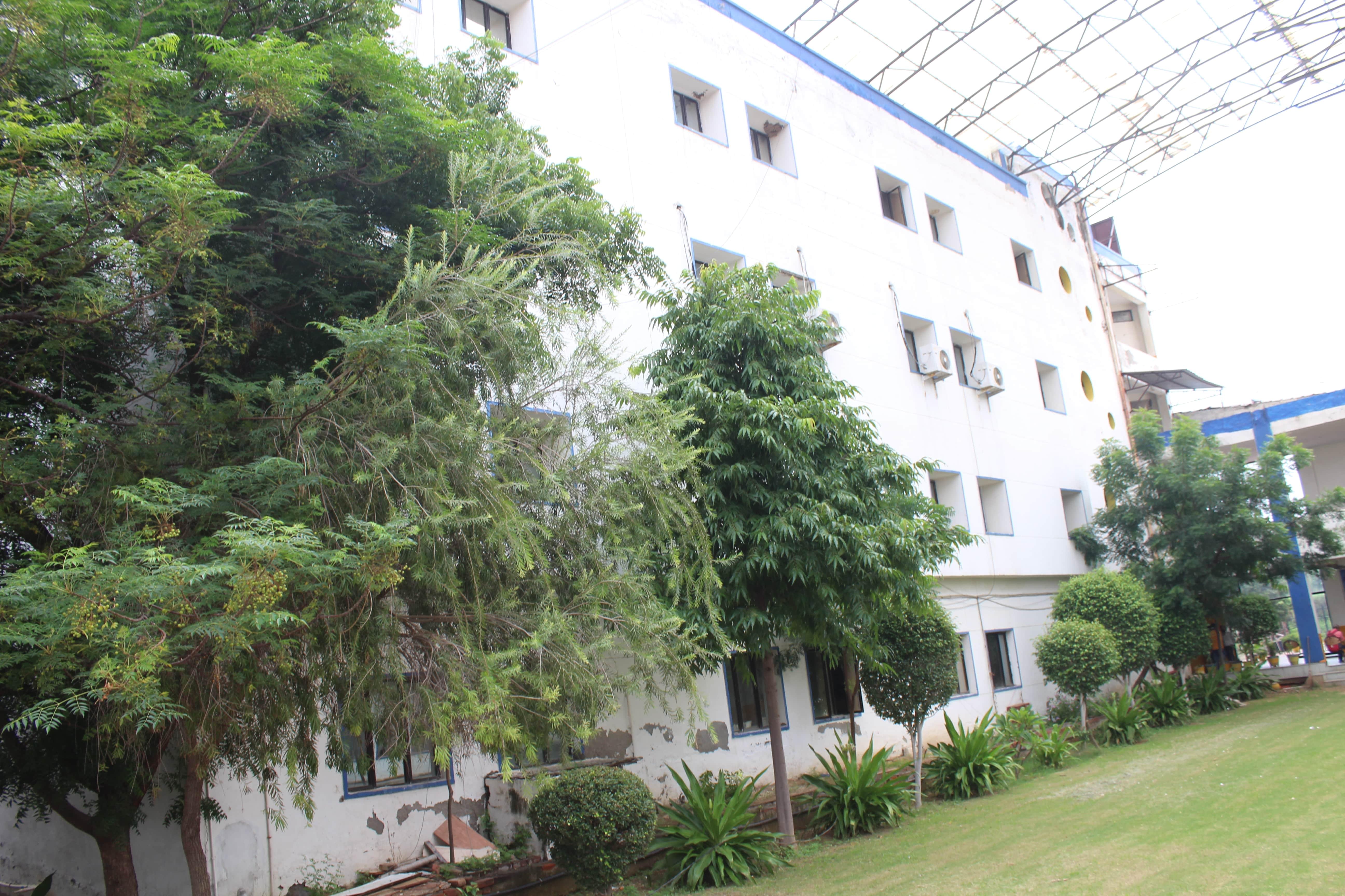 Eshan College of Engineering & Management Agra Hostel photo 1