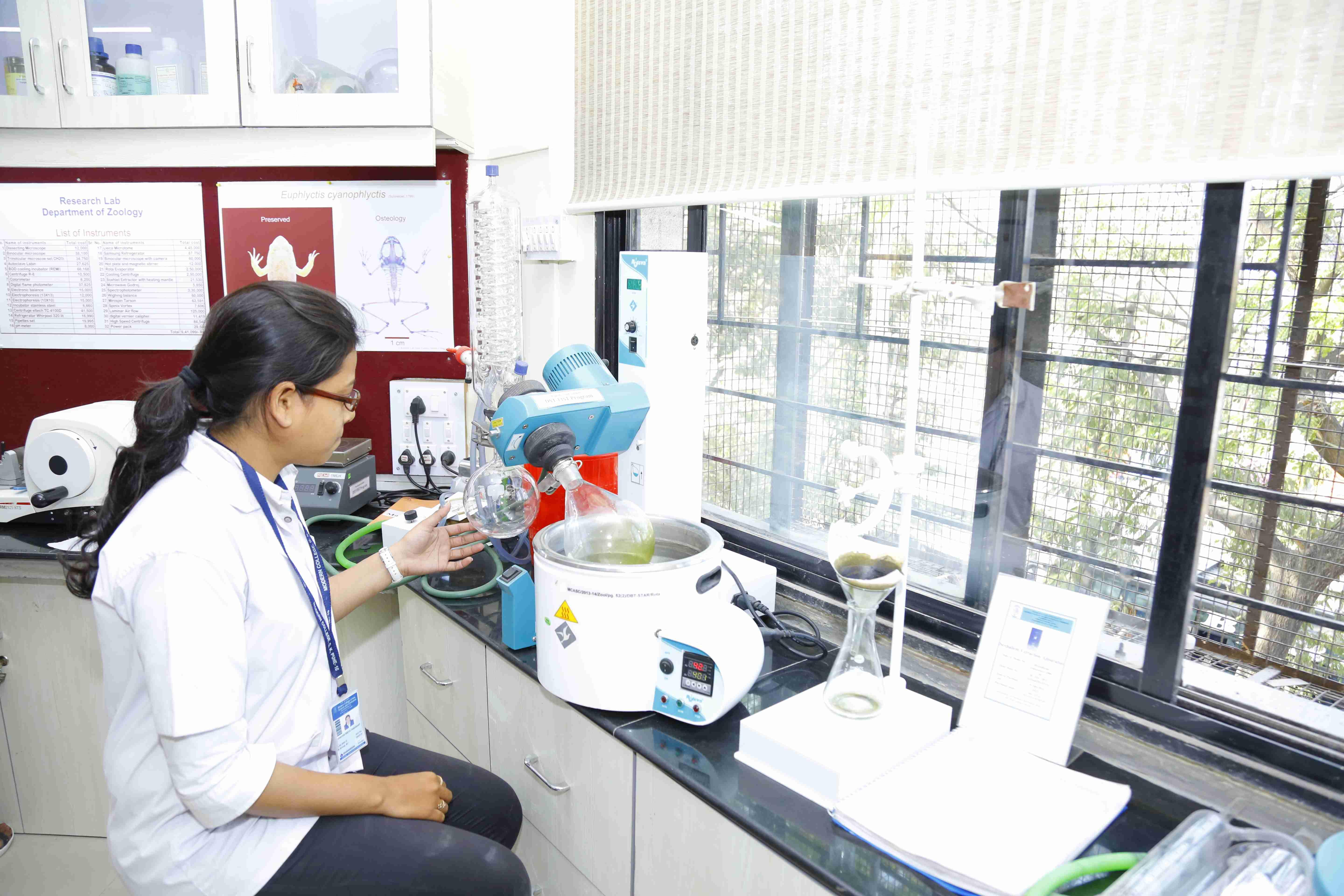 PES's Modern College of Arts, Science and Commerce Ganeshkhind Pune Extra Curriculars photo 8