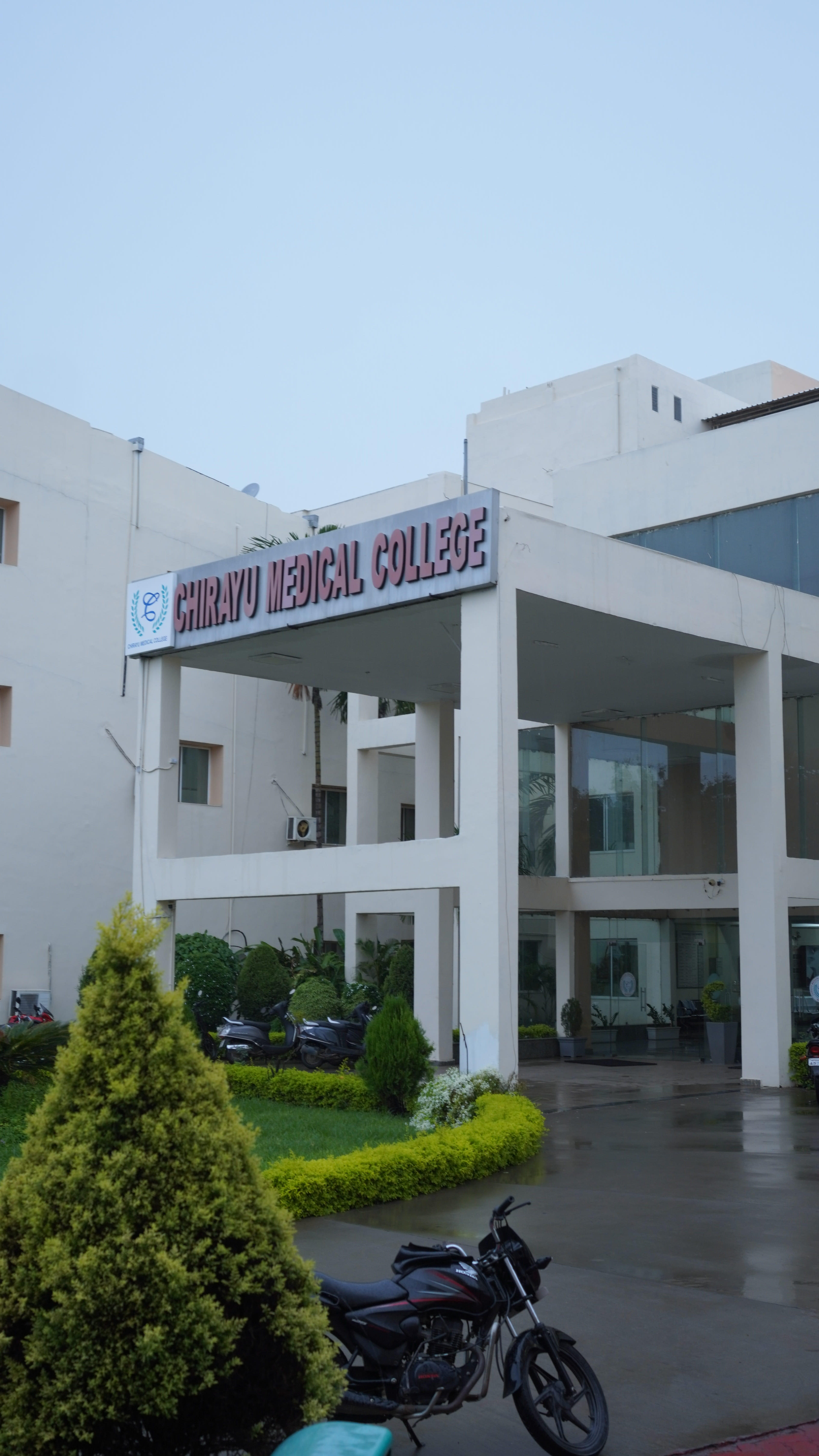 Chirayu University Bhopal Academic Building photo 16