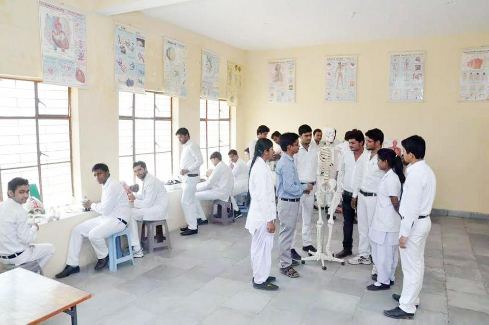 Dr. Krishna Gopal Dwivedi Ayurvedic Medical College and Hospital Jhansi Laboratory photo 1