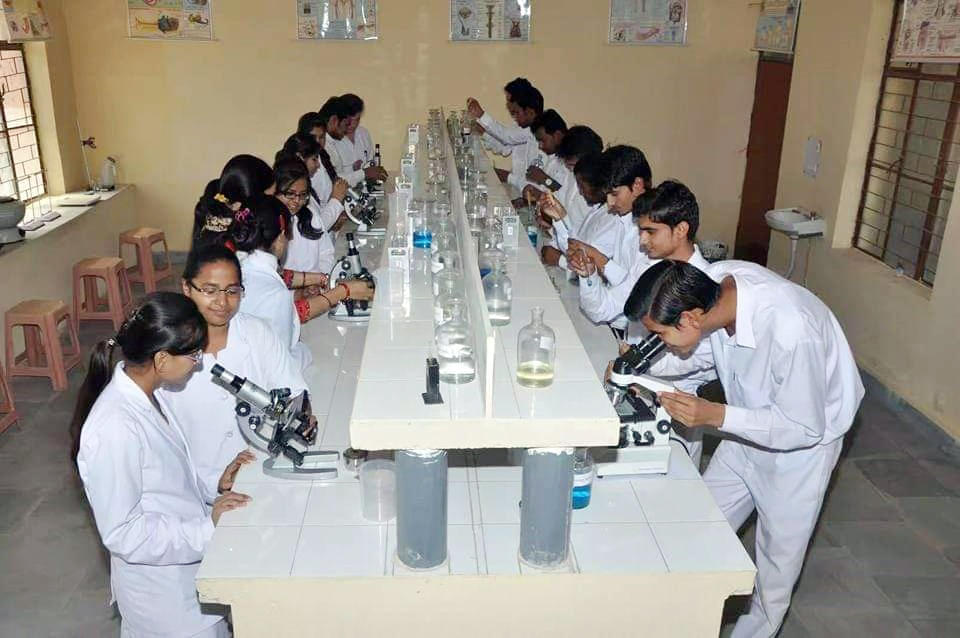 Dr. Krishna Gopal Dwivedi Ayurvedic Medical College and Hospital Jhansi Laboratory photo 7