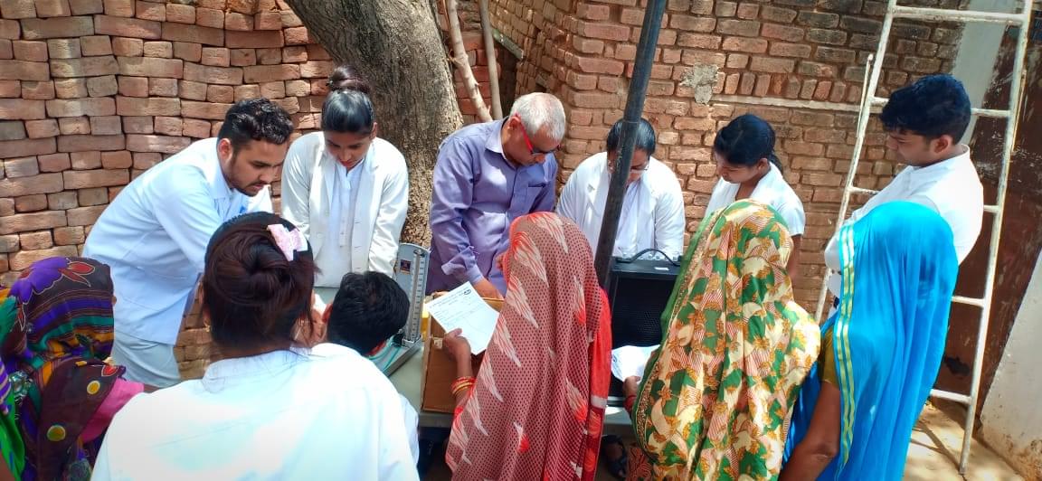 Dr. Krishna Gopal Dwivedi Ayurvedic Medical College and Hospital Jhansi Medical Camp photo 7