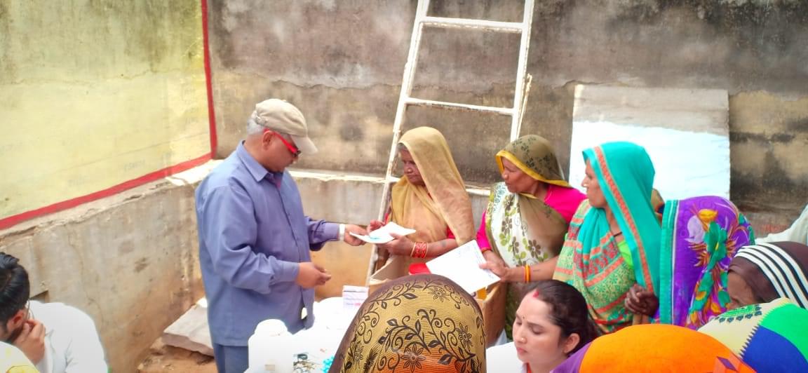 Dr. Krishna Gopal Dwivedi Ayurvedic Medical College and Hospital Jhansi Medical Camp photo 13