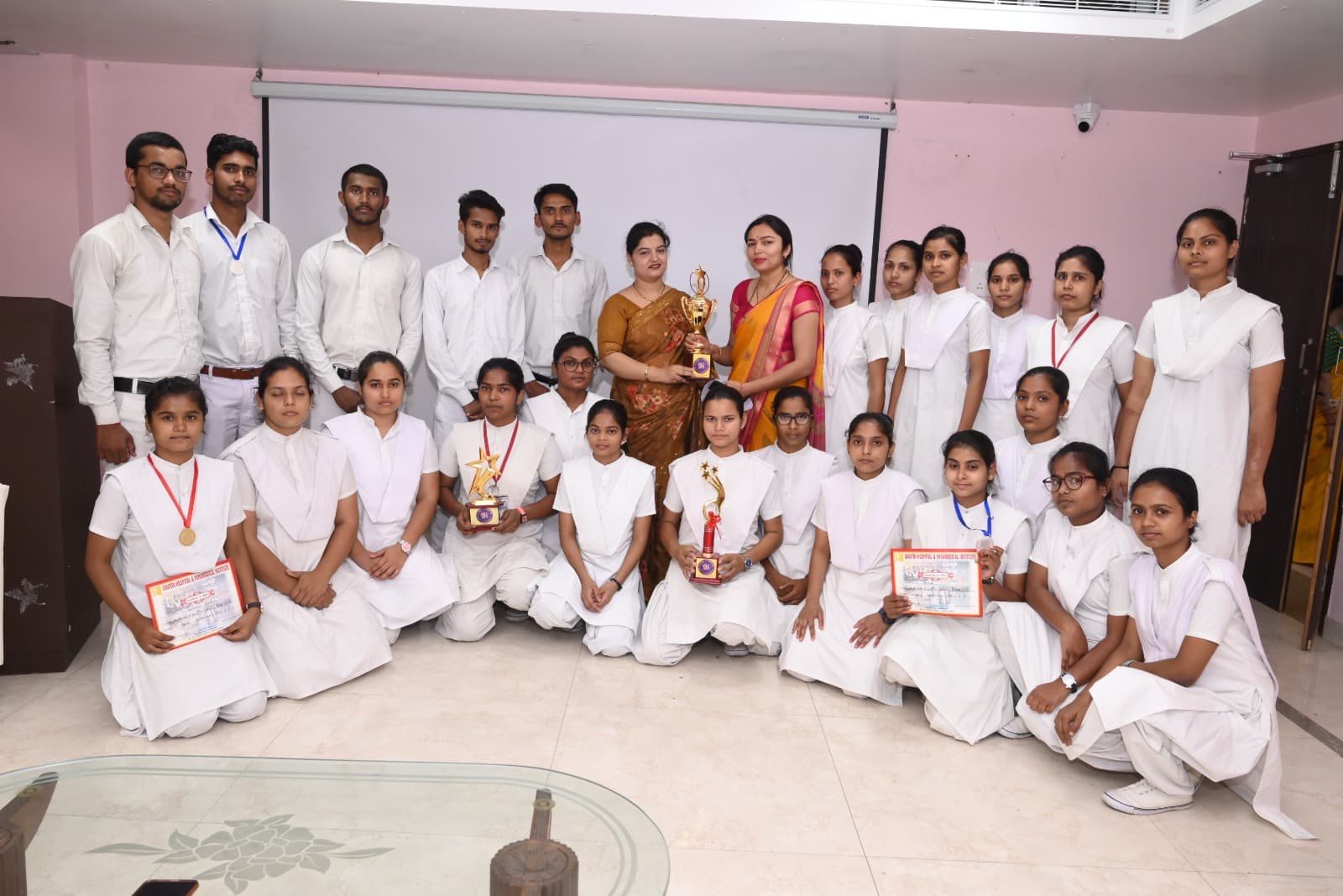 Savitri Nursing and Paramedical Institute Gorakhpur Academic Building photo 3