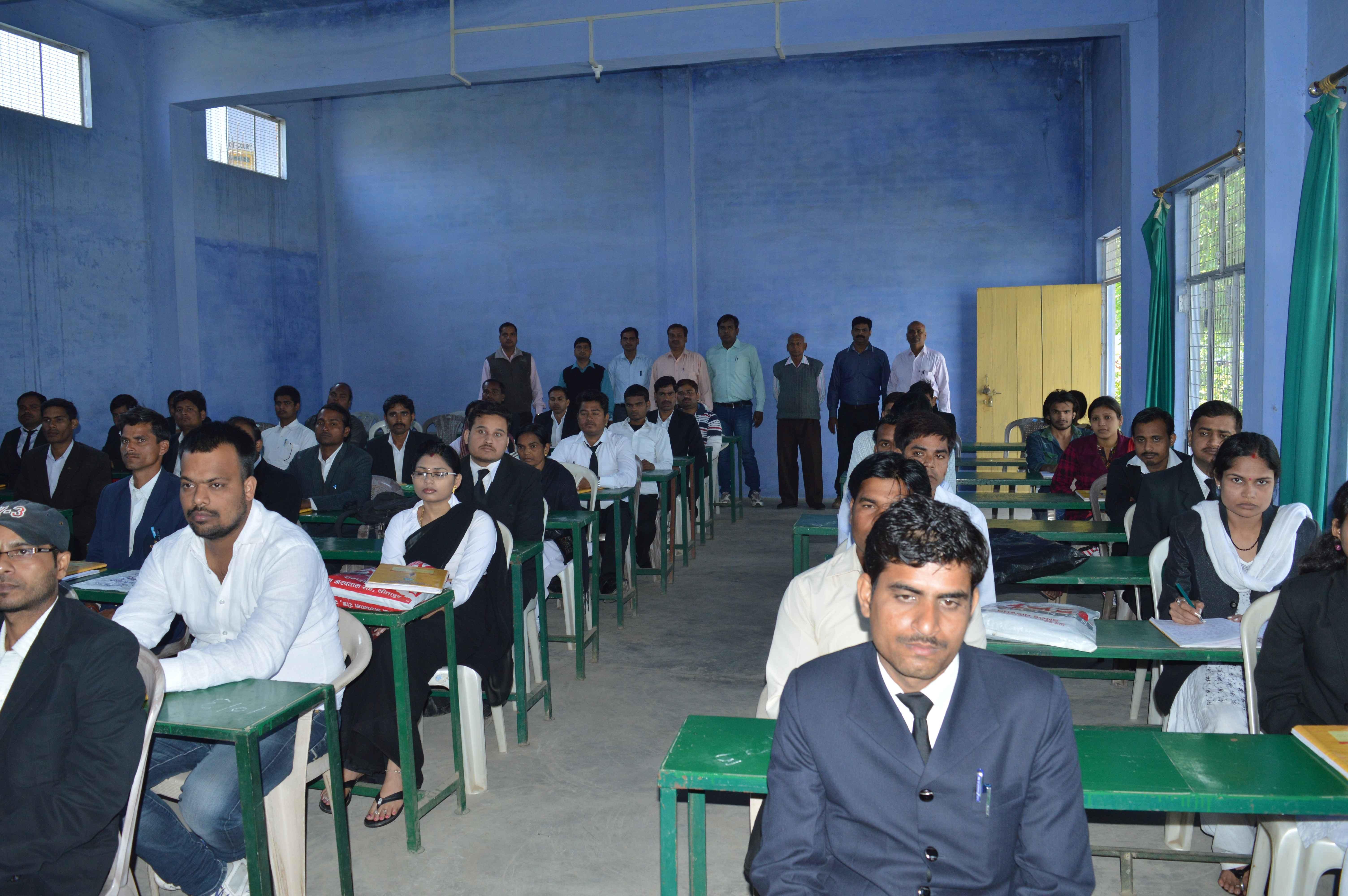 Gulab Fulandar Vidhi Mahavidyalaya Hardoi Buildings photo 4