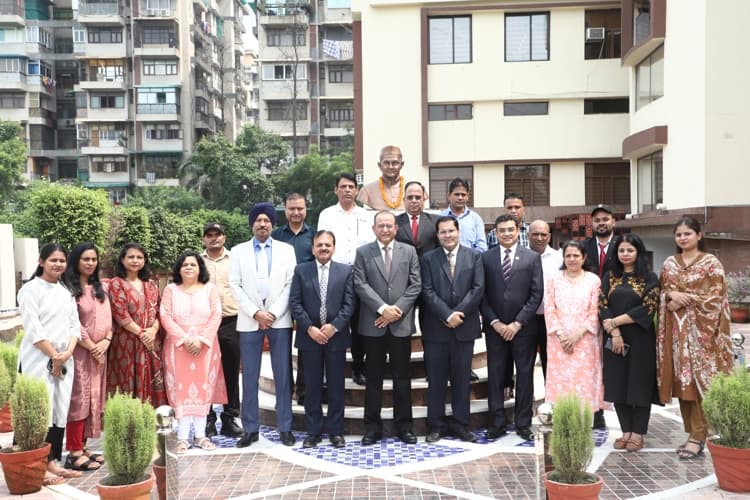 LBSIM Delhi Faculty photo 1