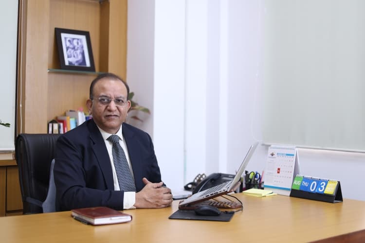 LBSIM Delhi Faculty photo 4