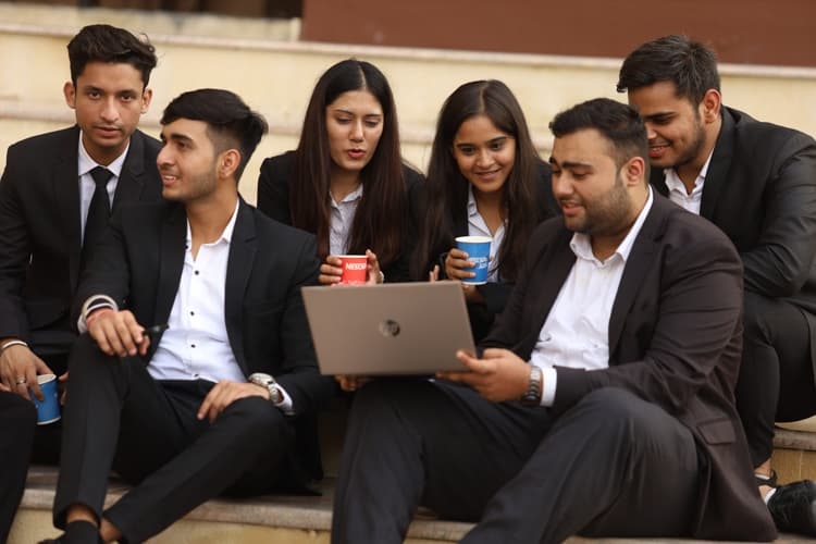 LBSIM Delhi Students photo 1