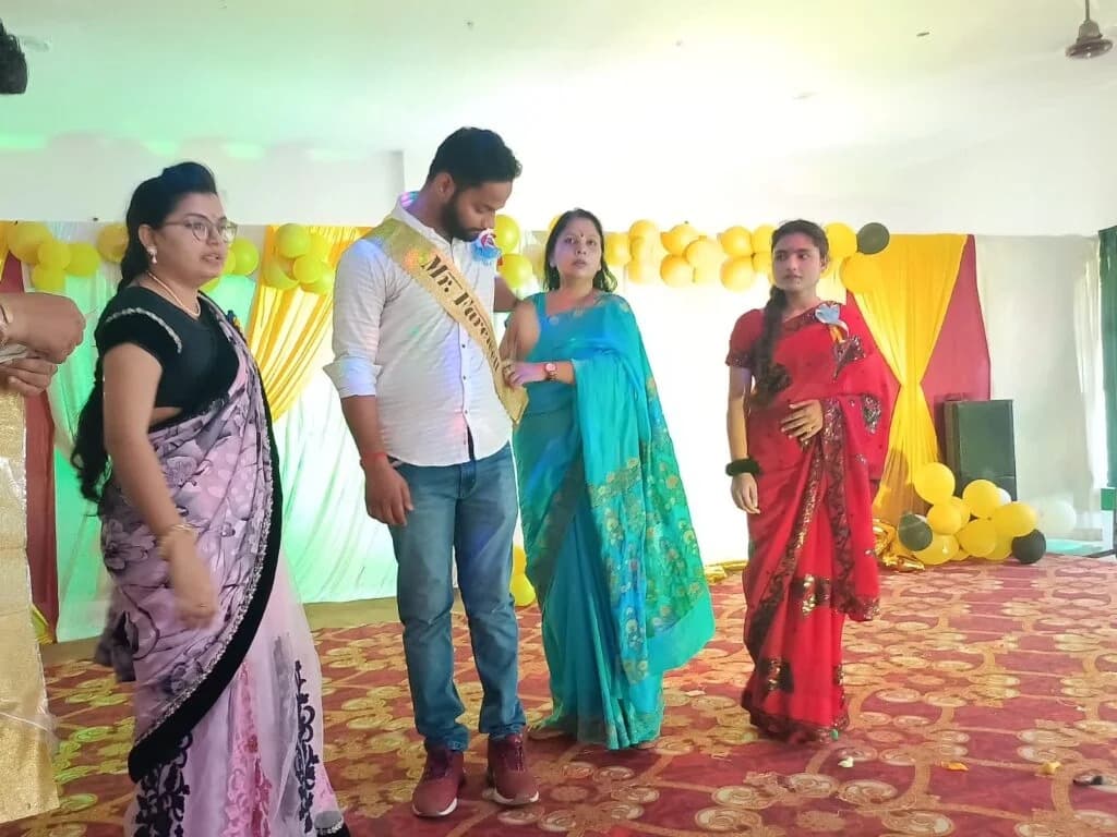 Renu Mahesh Seva Sansthan Hardoi Activities photo 6