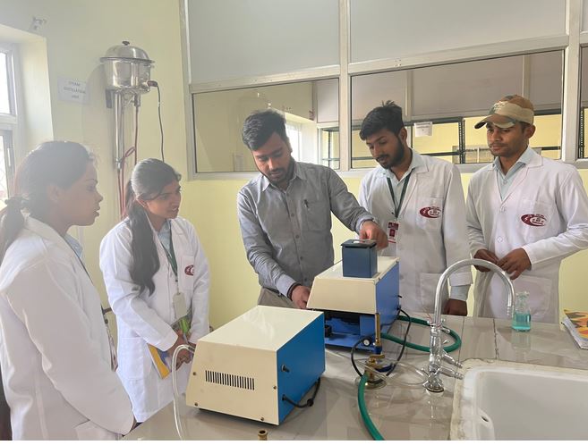 Samarpan College Of Pharmacy Lucknow Infrastructure photo 4