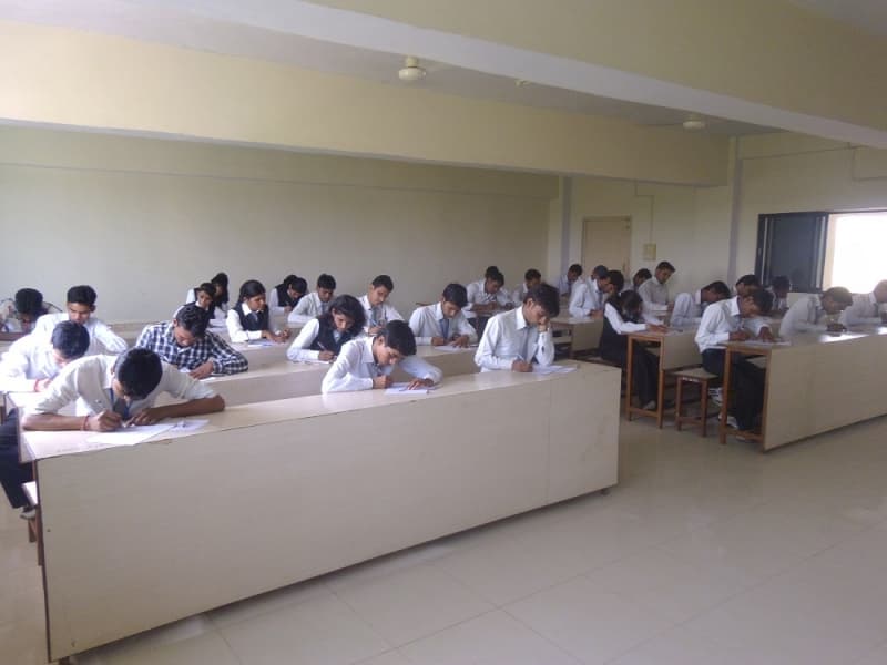 Kunwar Haribansh Singh College of Pharmacy Jaunpur Infrastructure photo 6