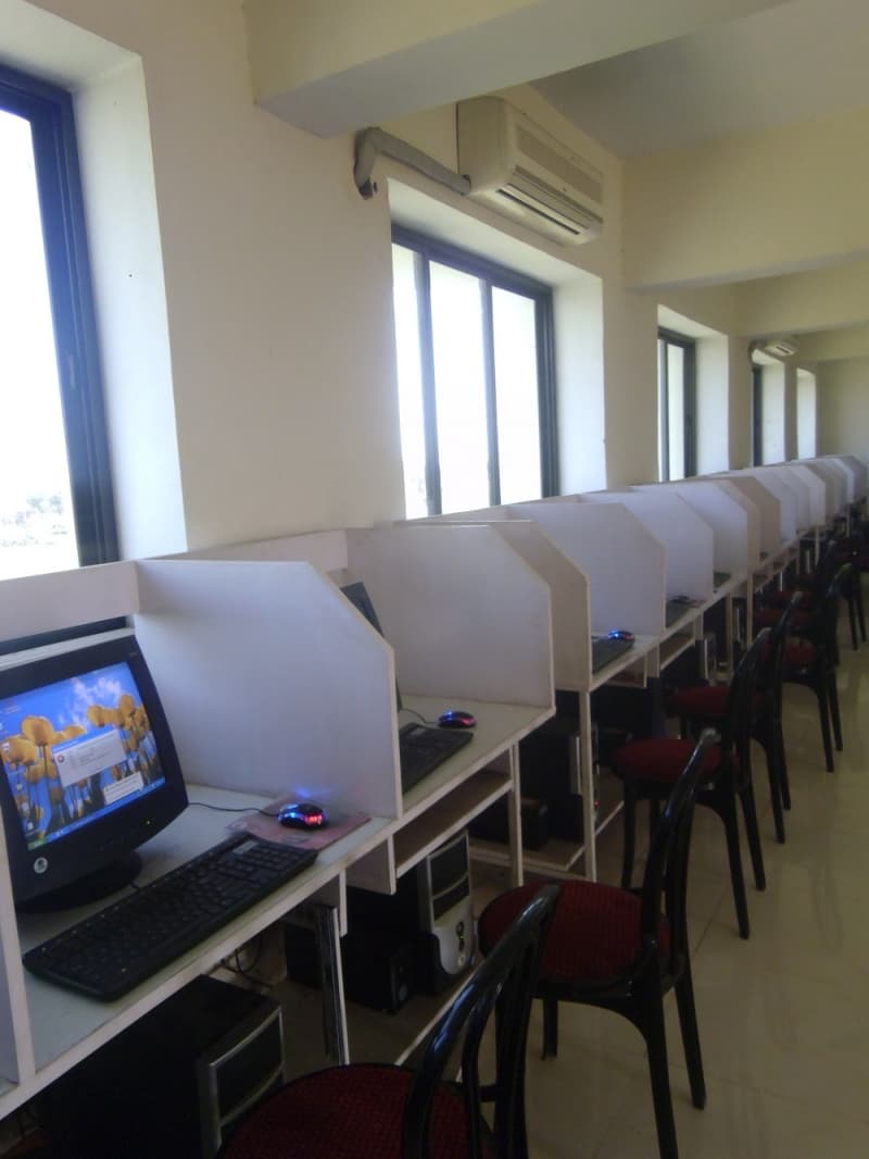 Kunwar Haribansh Singh College of Pharmacy Jaunpur LABS photo 8