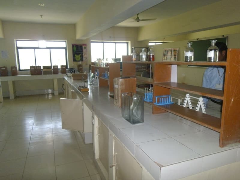 Kunwar Haribansh Singh College of Pharmacy Jaunpur LABS photo 2