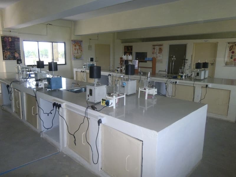 Kunwar Haribansh Singh College of Pharmacy Jaunpur LABS photo 11