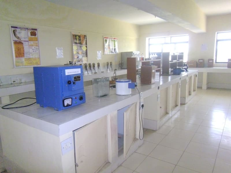 Kunwar Haribansh Singh College of Pharmacy Jaunpur LABS photo 17