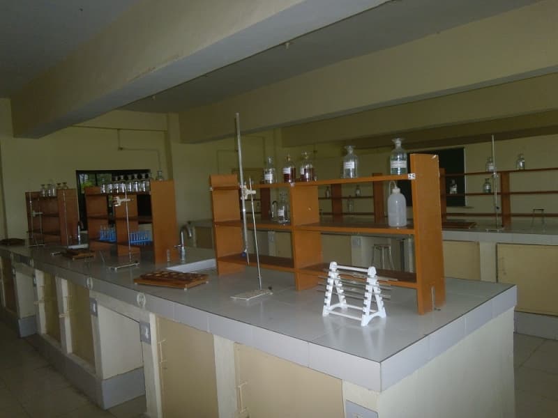 Kunwar Haribansh Singh College of Pharmacy Jaunpur LABS photo 14