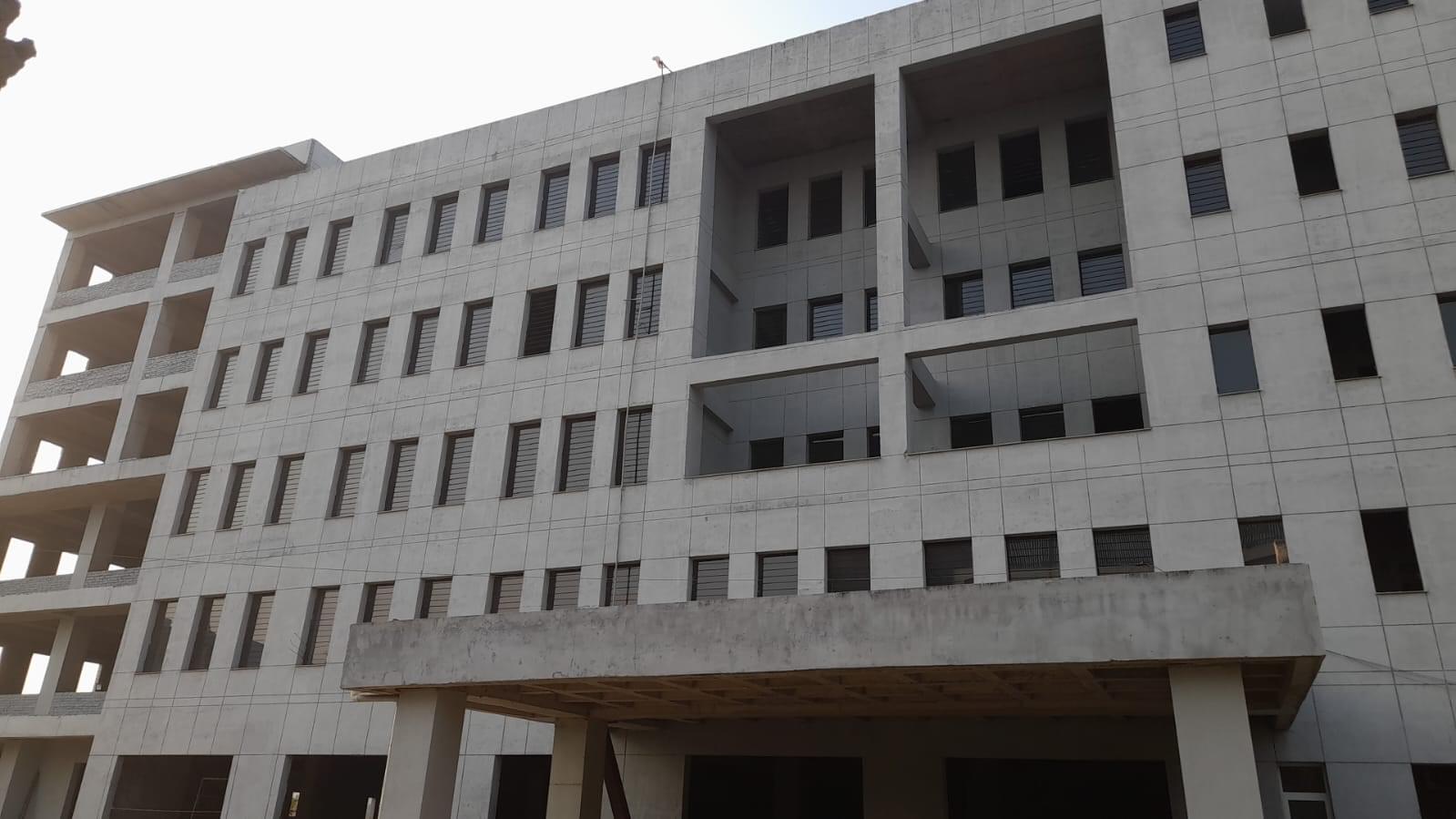 École Intuit Lab French Institute of Design, Digital & Strategy New Delhi Greater NOIDA Campus photo 1