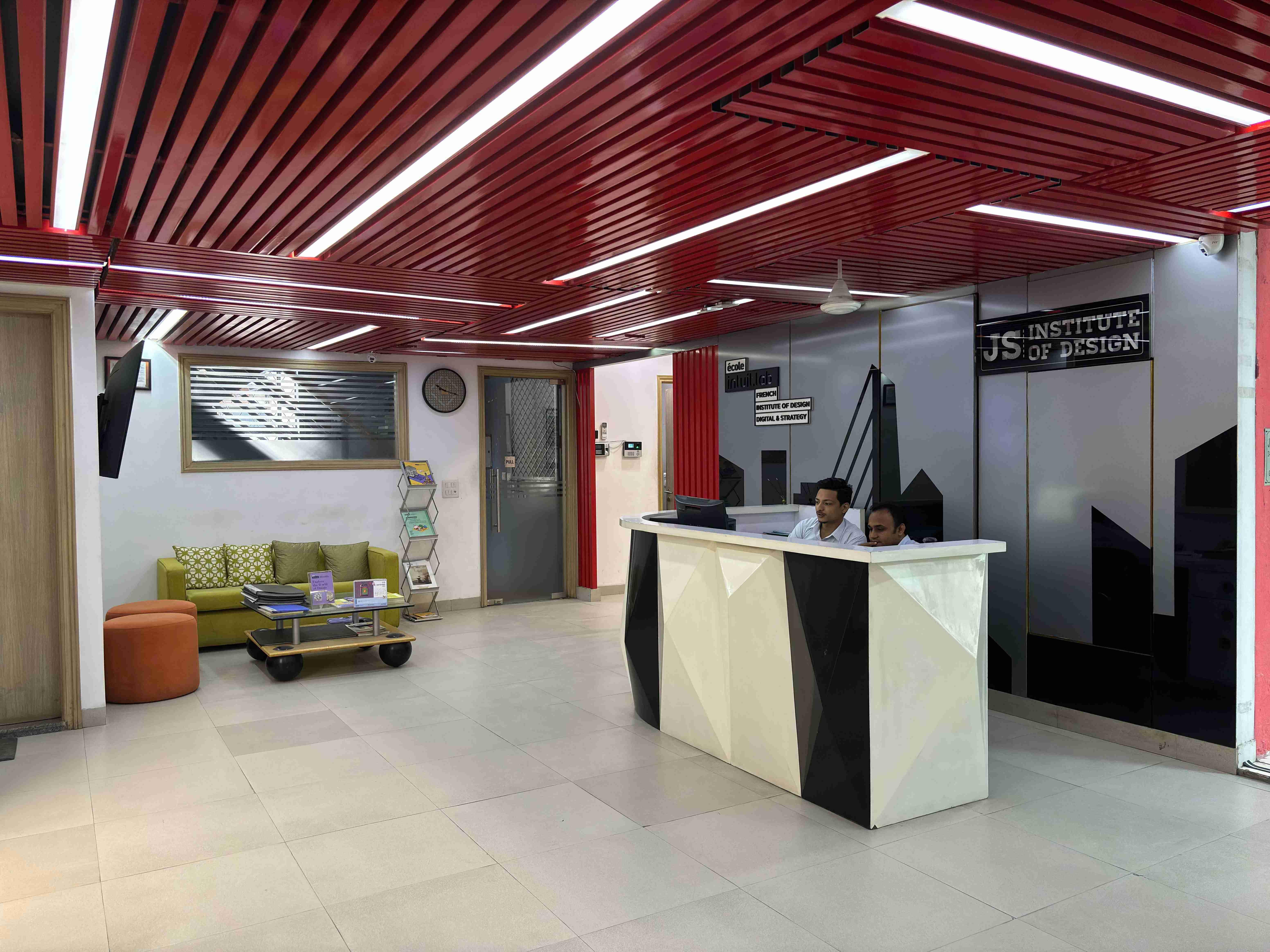 École Intuit Lab French Institute of Design, Digital & Strategy New Delhi Lajpat Nagar Campus Pics photo 12