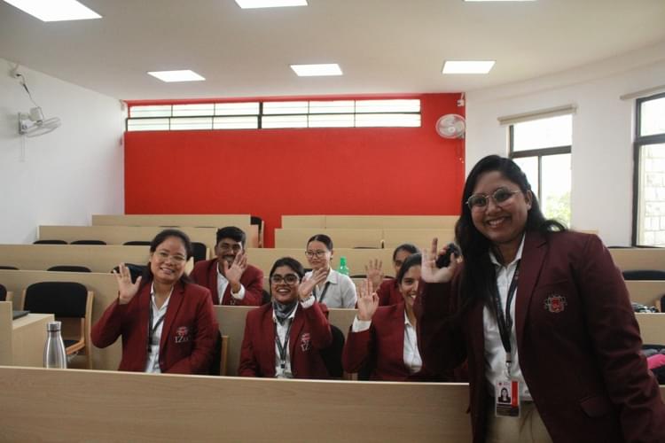 IZee Business School Bangalore Placements photo 1
