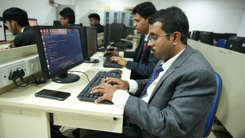 XIME Bangalore Students Pictures photo 4