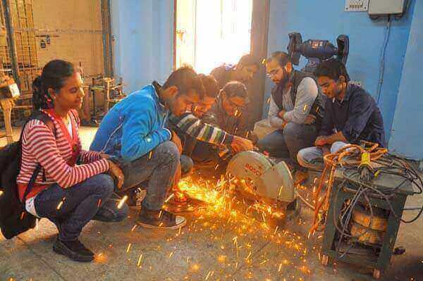 Lingaya's Vidyapeeth Online Faridabad Students Activity photo 4