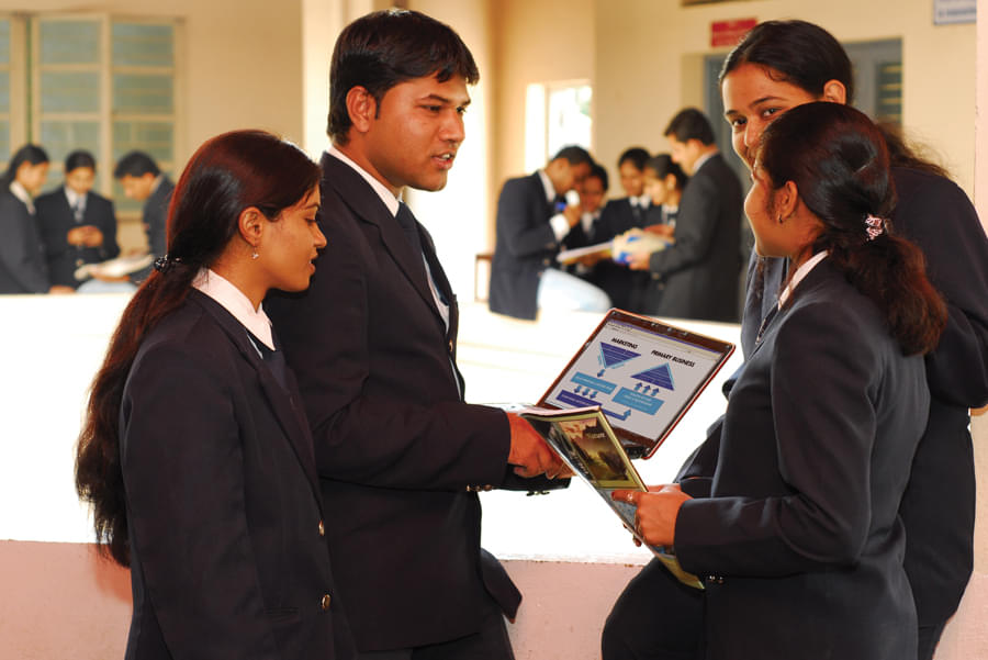 Bharati Vidyapeeth Student Life photo 9