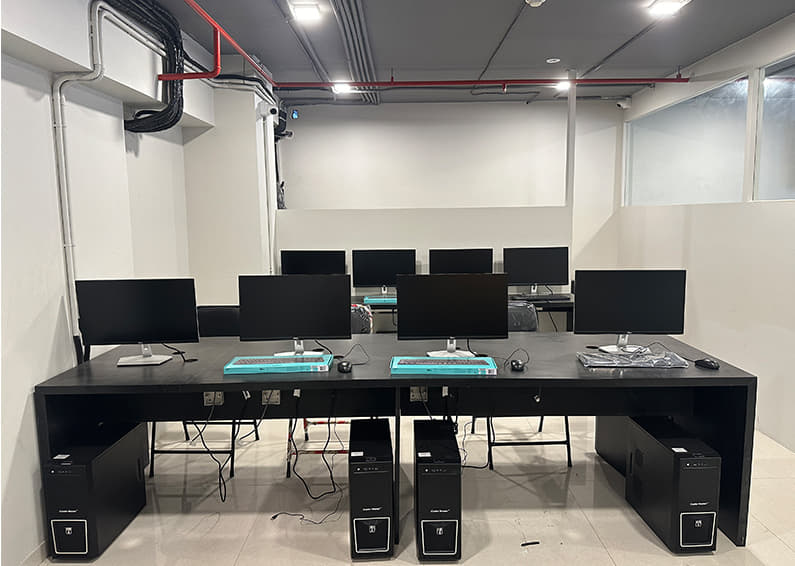 FrameBoxx 2.0 Bandra Class Room photo 1