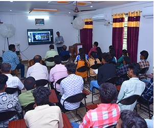 SLS MAVMM Ayira Vaisyar College Madurai Seminar photo 3