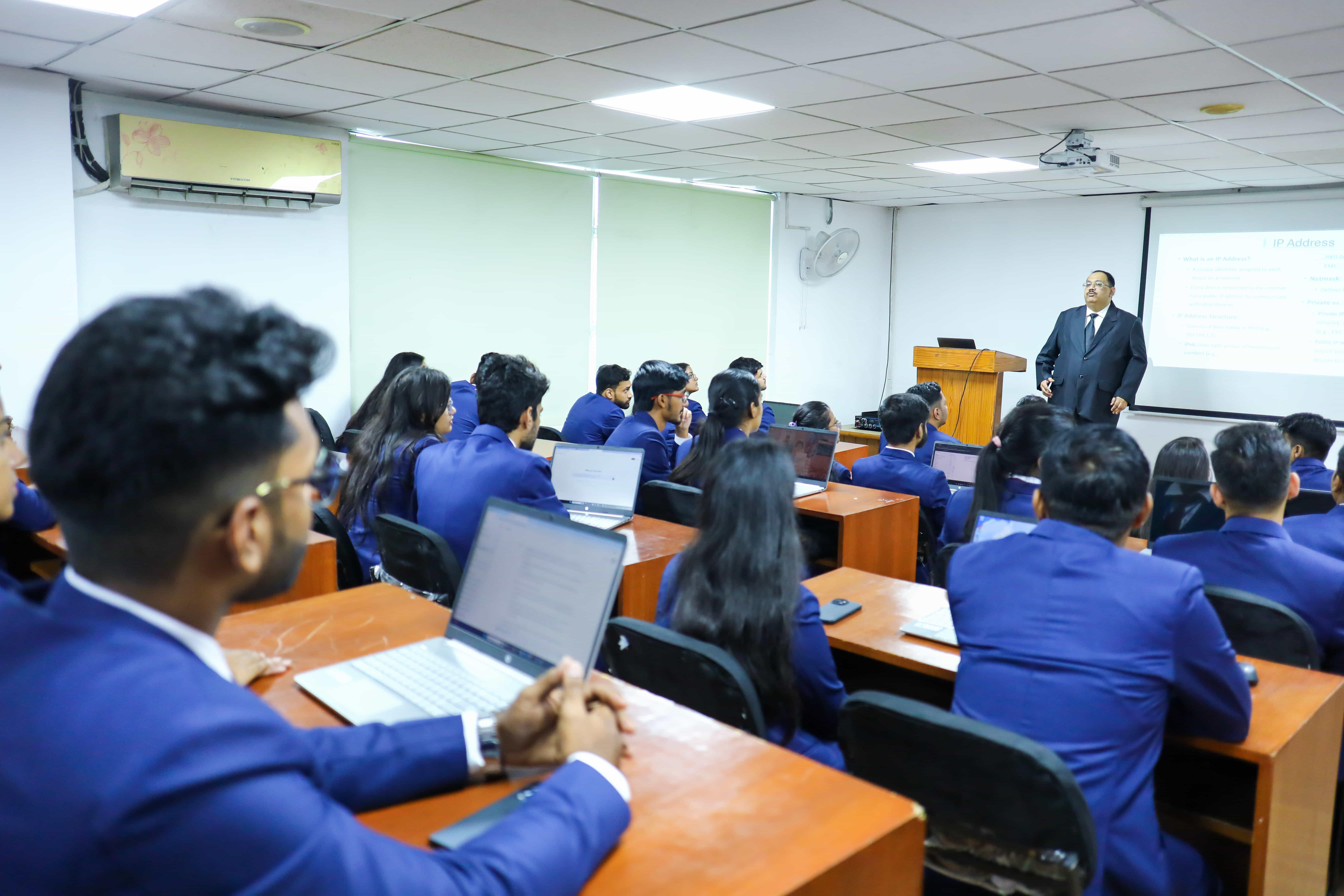 I Business Institute Greater Noida Classroom Photo photo 8