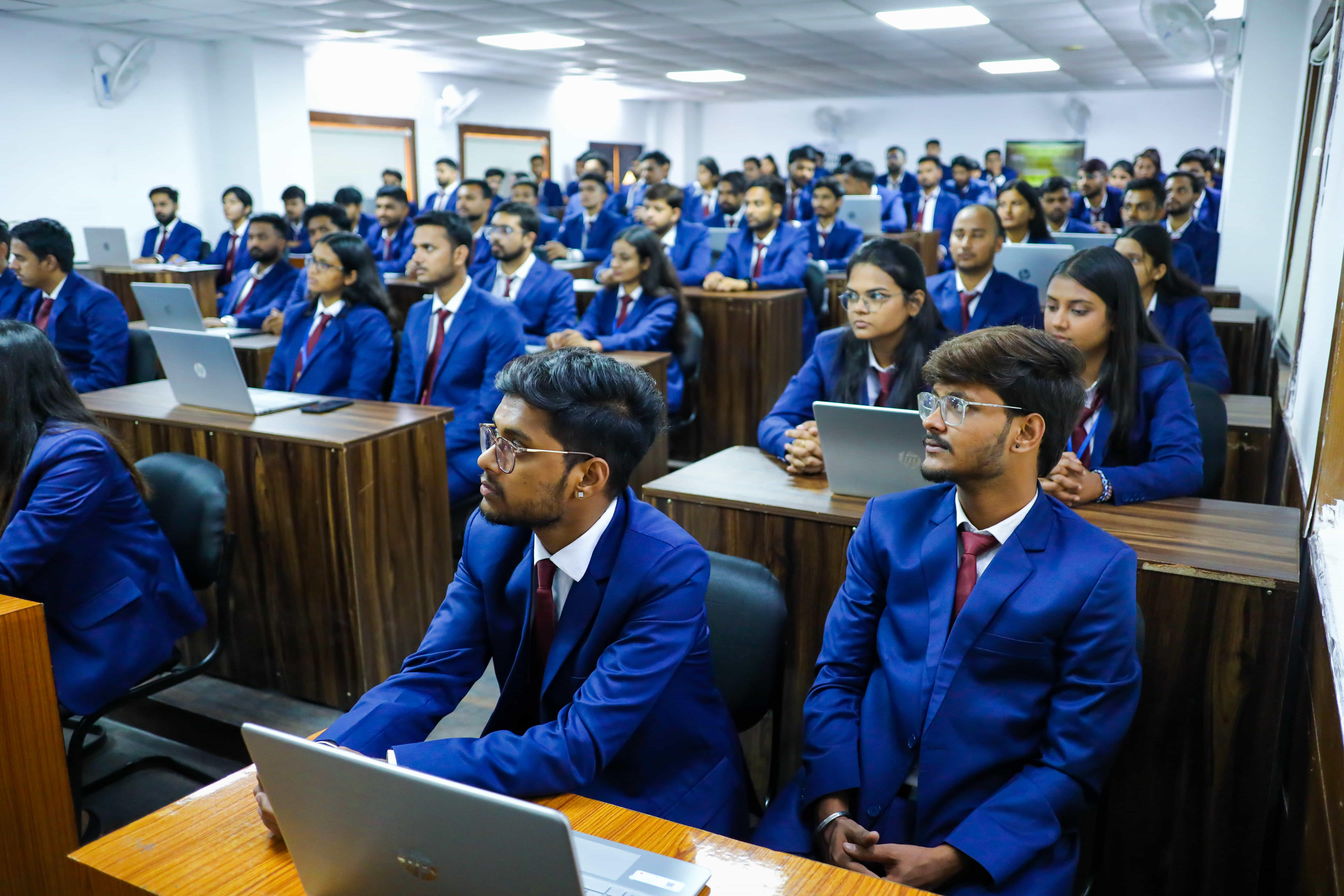 I Business Institute Greater Noida Classroom Photo photo 32
