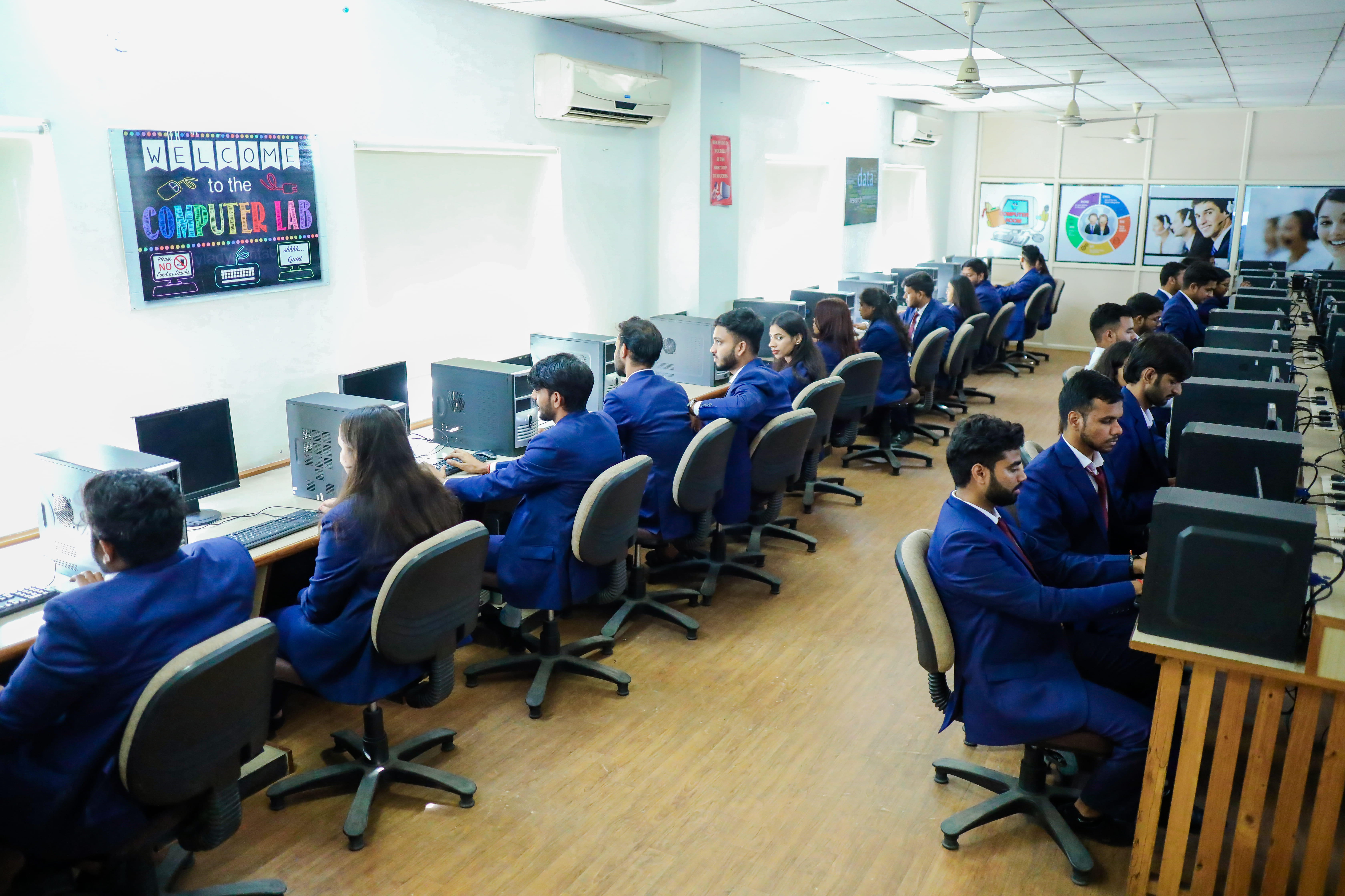 I Business Institute Greater Noida Computer Lab photo 19