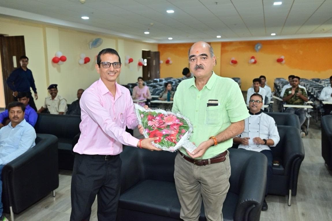 Food Craft institute Deoghar Blood donation drive photo 12