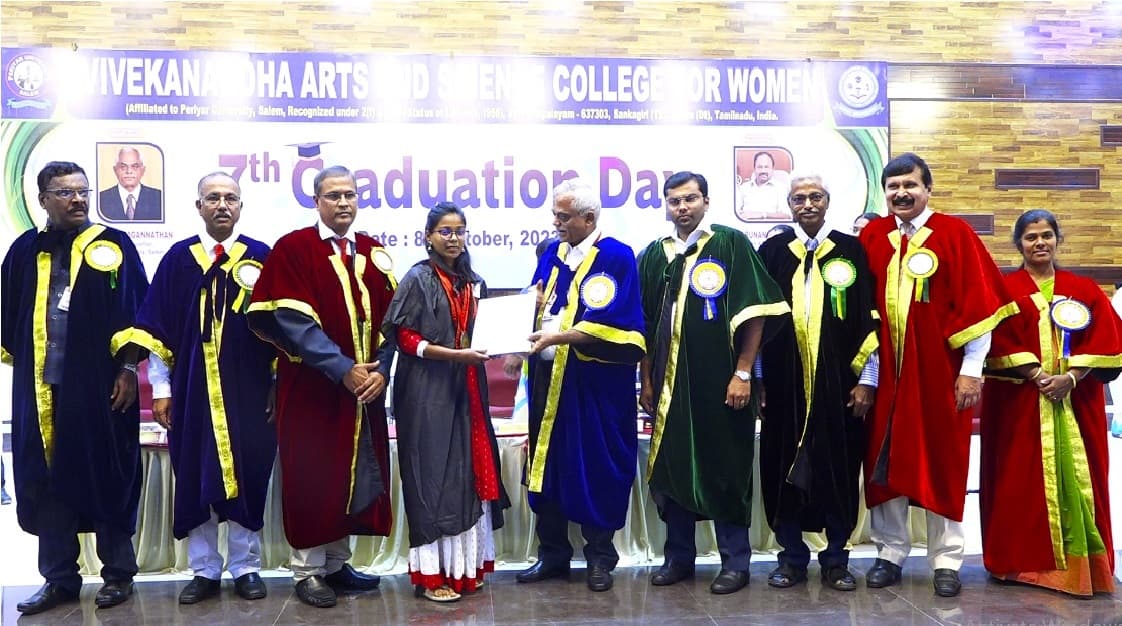 Vivekanandha Arts and Science College for Women (VIAAS) Salem Convocation photo 7