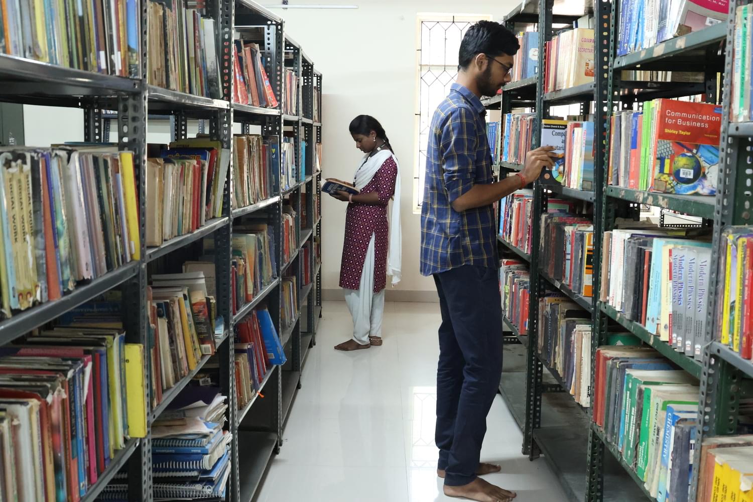 Sindhi College Campus Building photo 8