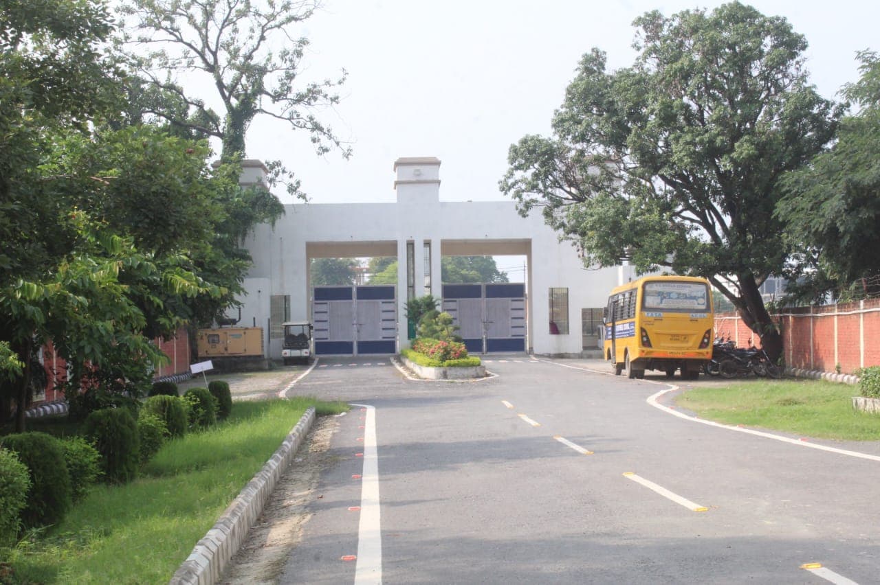 R S Pharmacy College Infrastructure photo 4