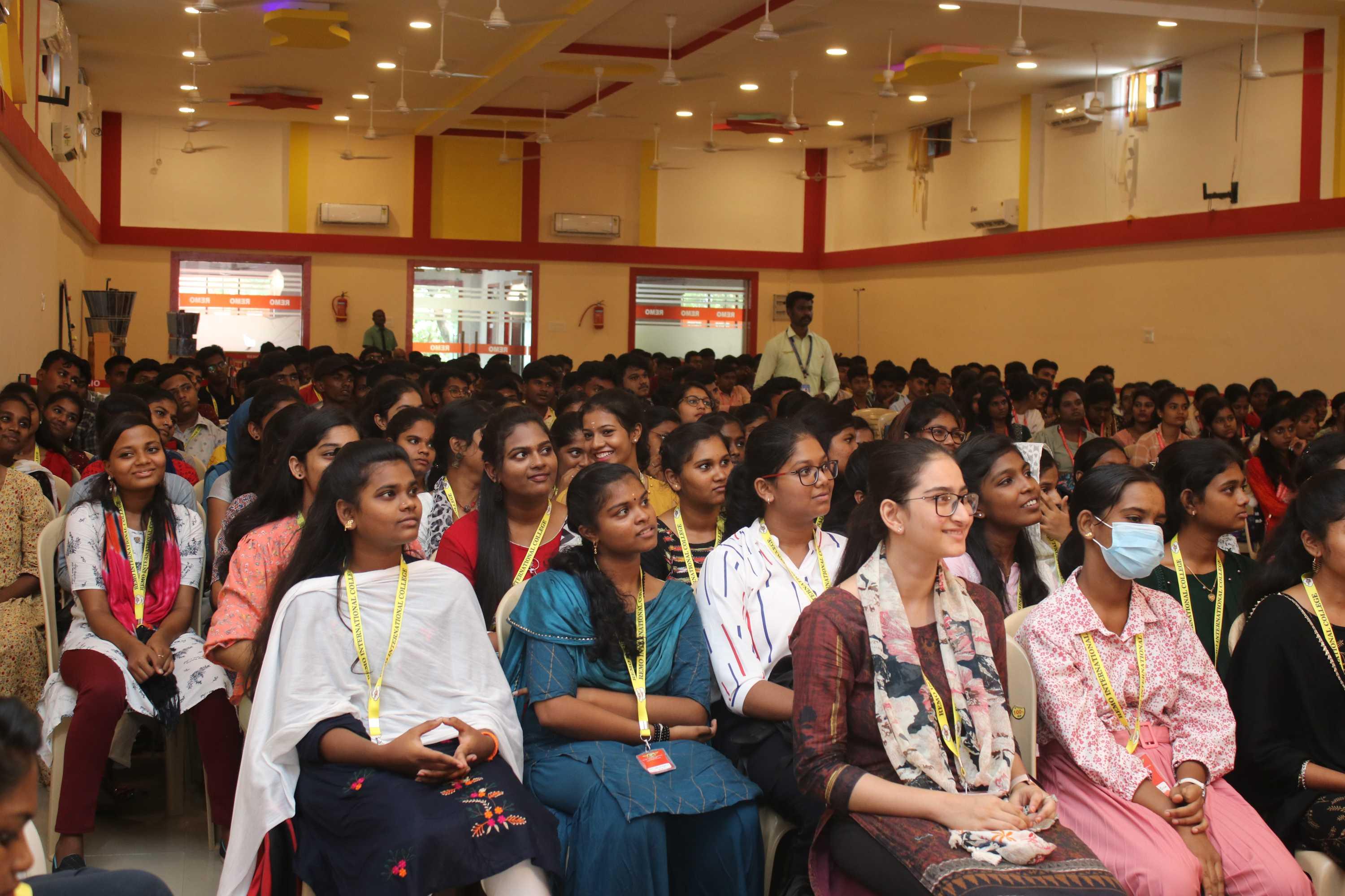 Remo International College Chennai Festival photo 27