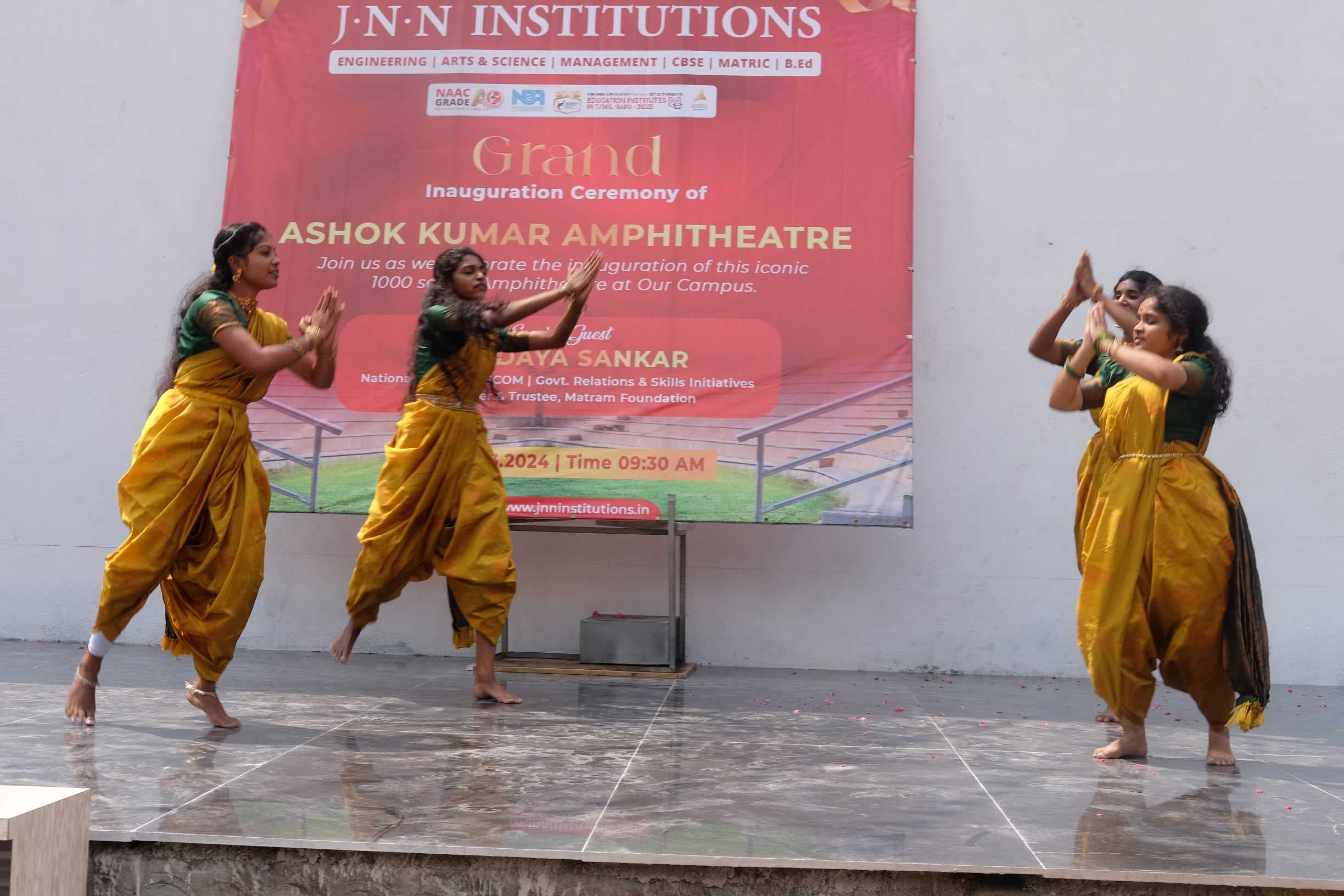 JNNIE Extra Curriculars photo 7