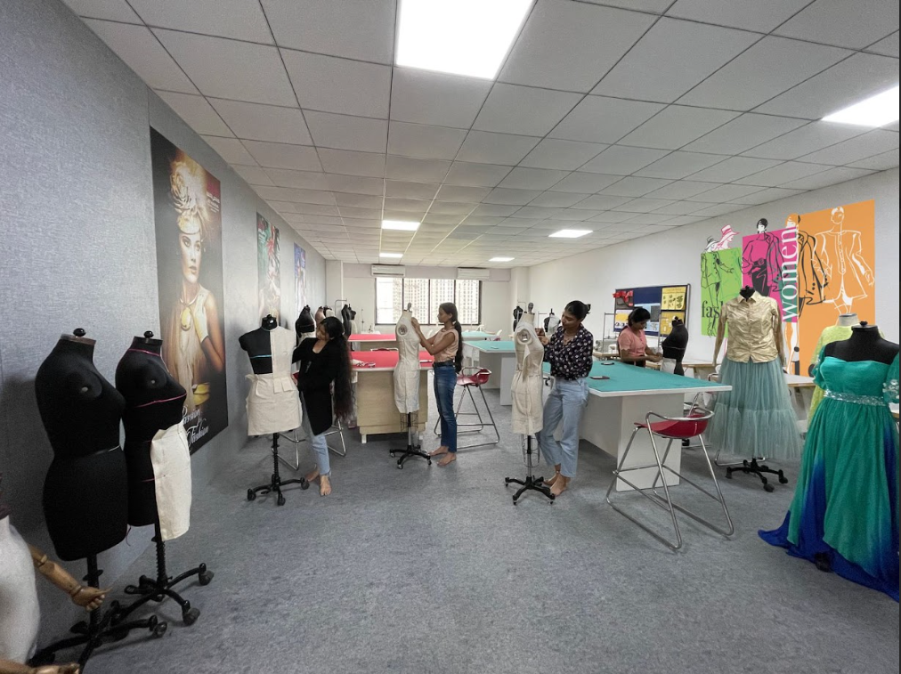 Atharva School of Fashion & Arts Mumbai Classrooms photo 18