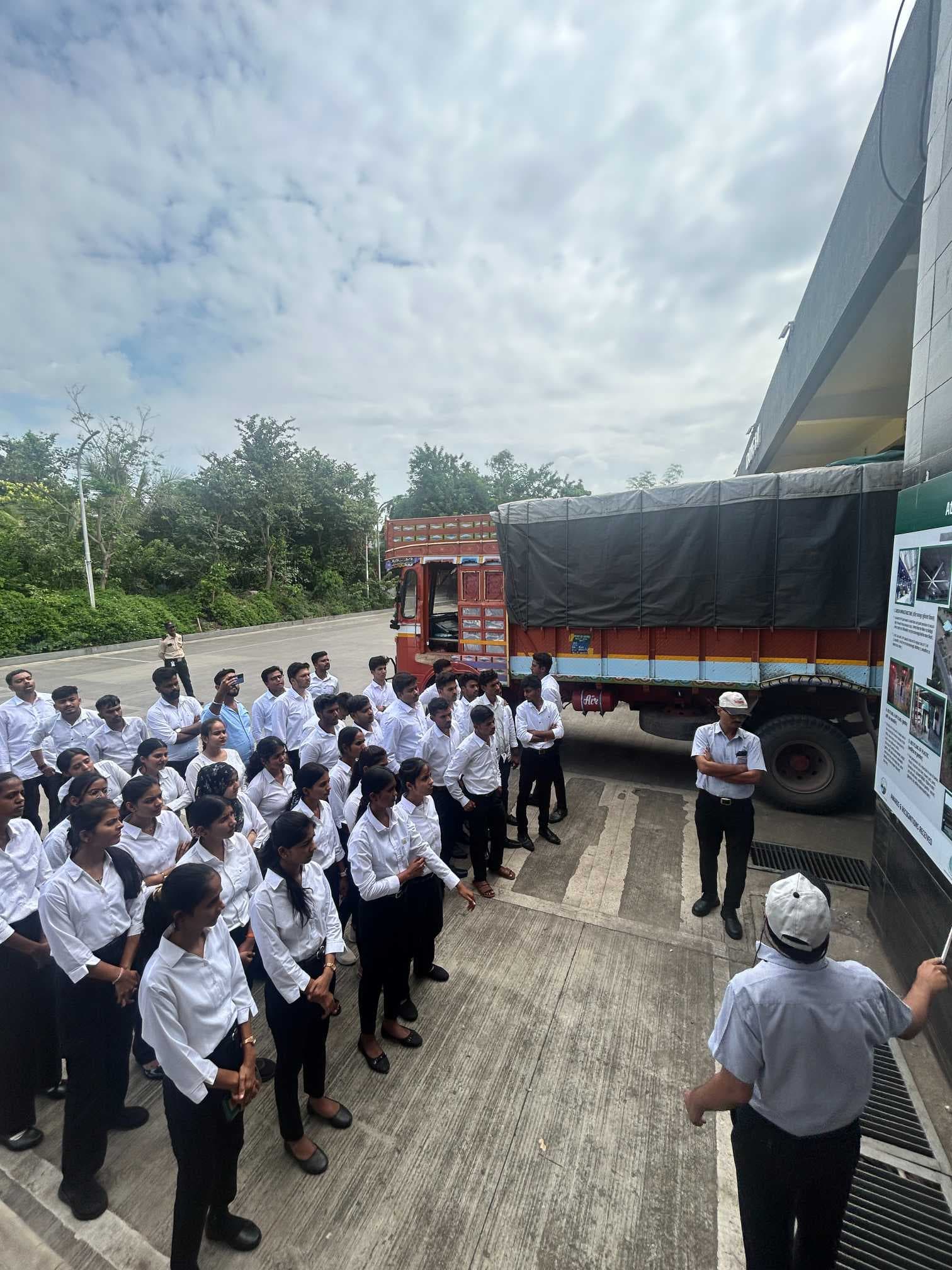 AMI Pune Arham Adhyan Management Institute Industrial Visit photo 4