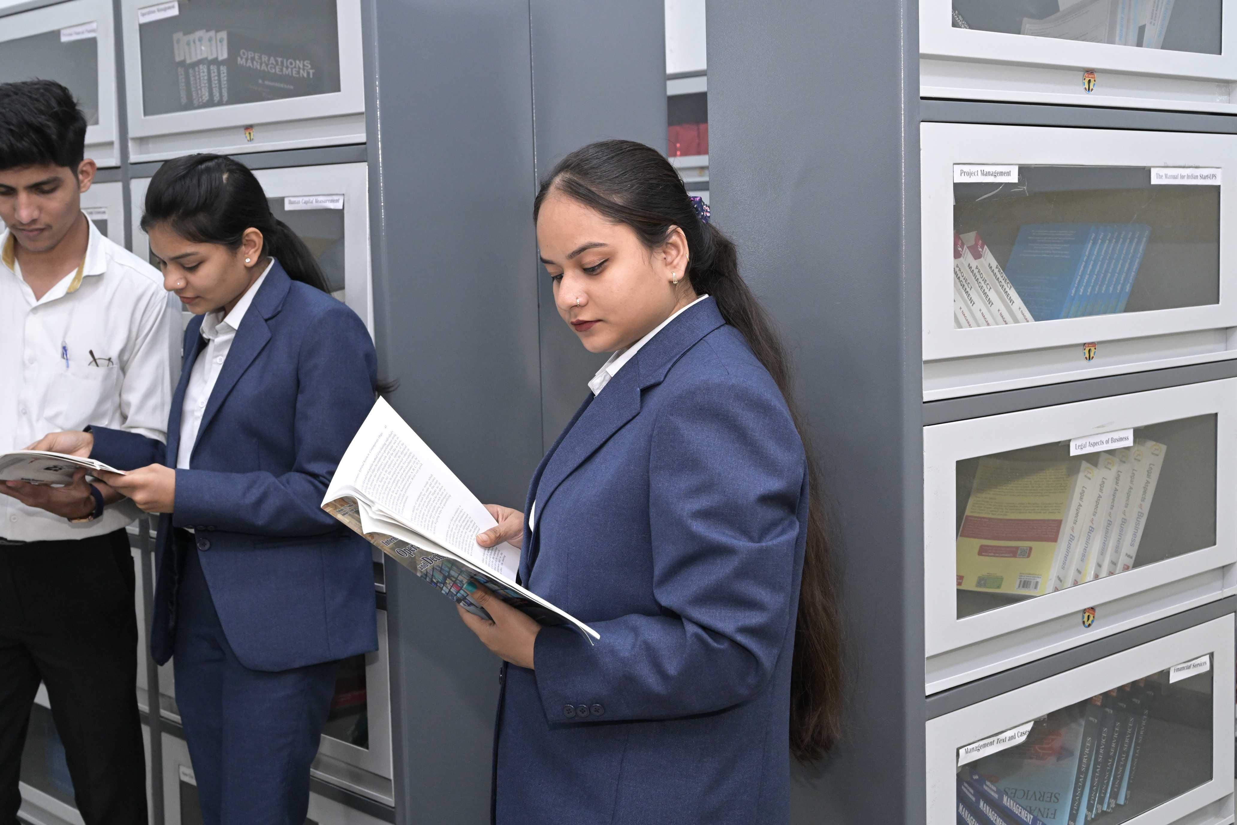 AMI Pune Arham Adhyan Management Institute Campus life photo 3