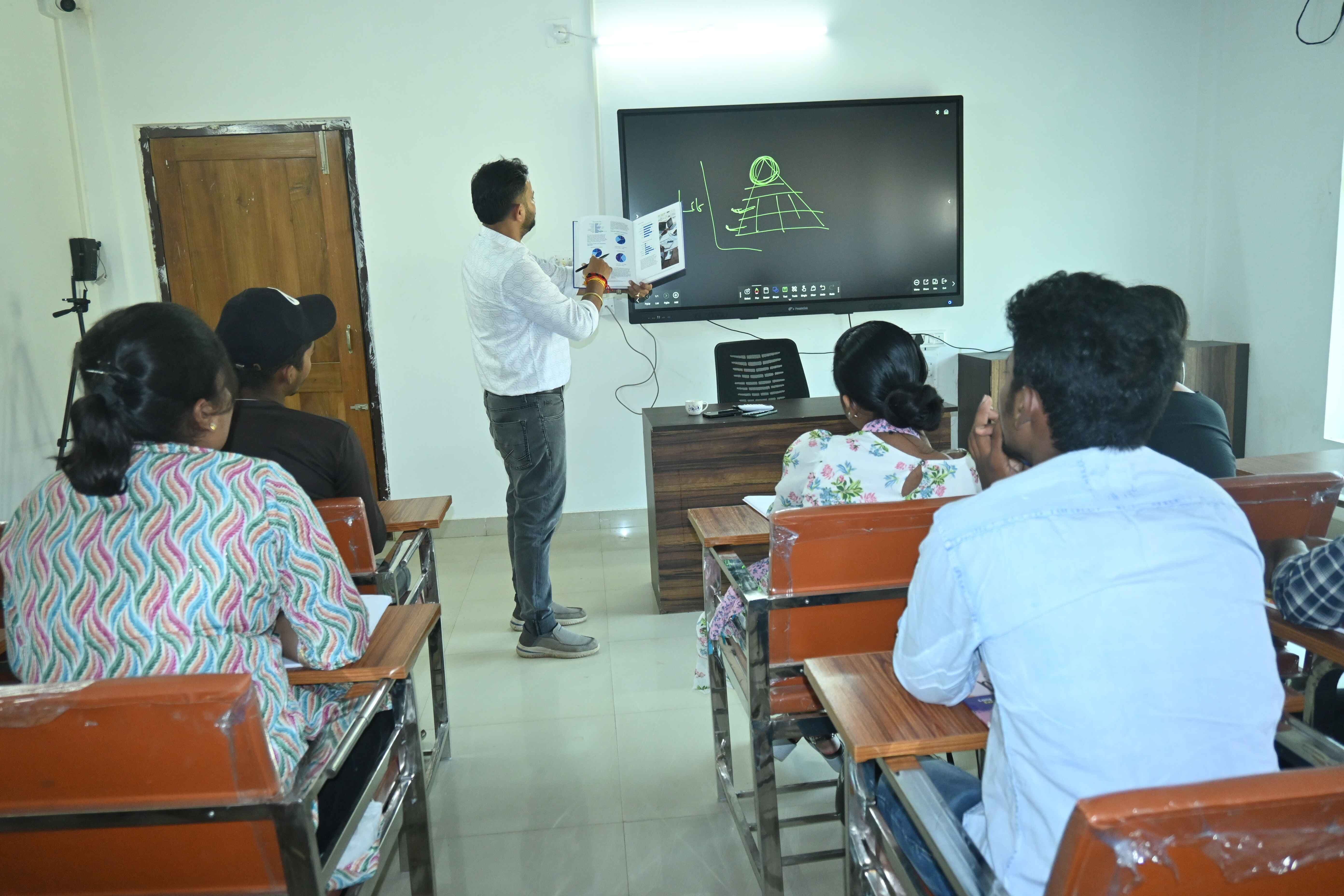 GIEM Classrooms photo 2