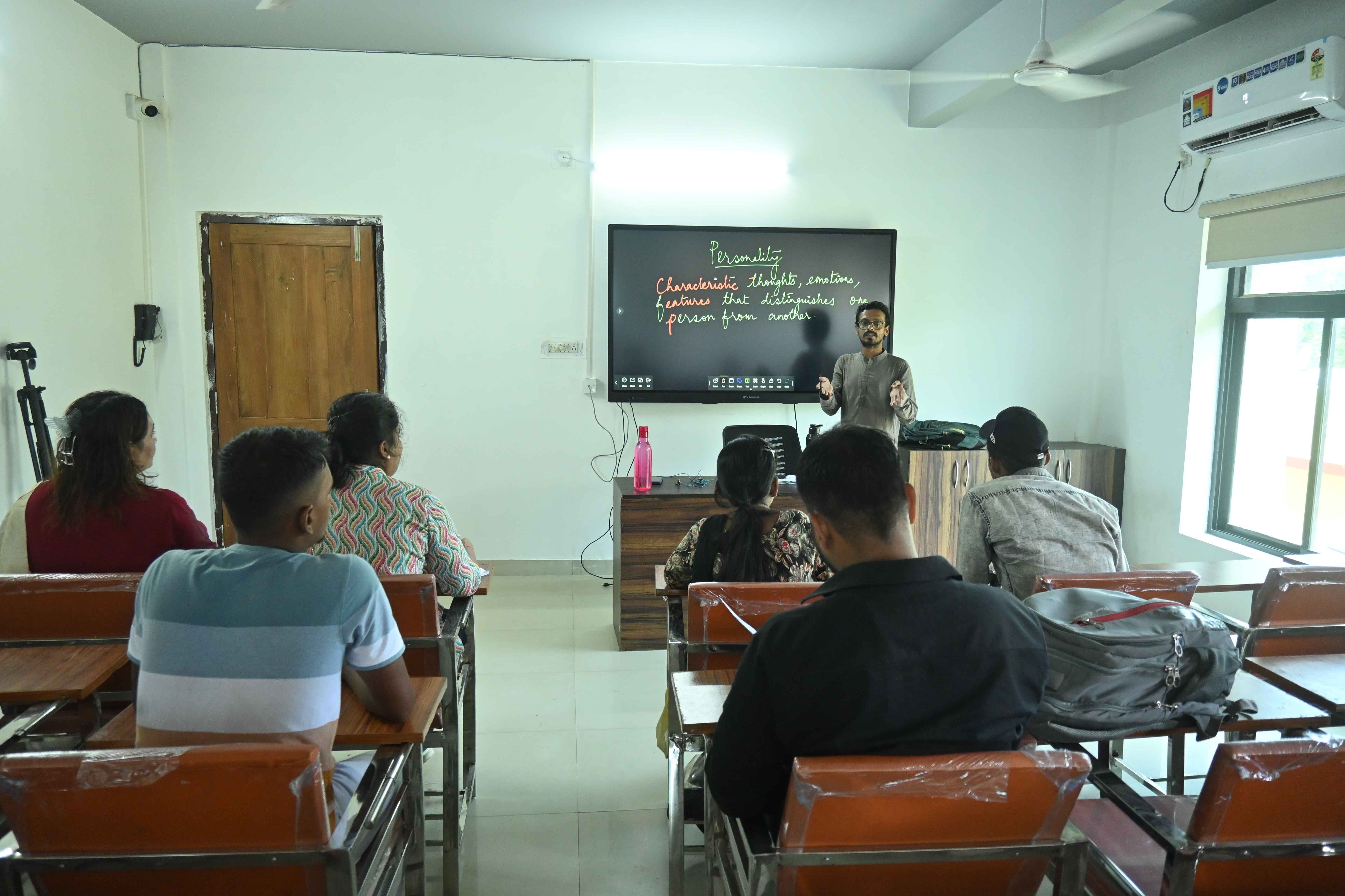 GIEM Classrooms photo 4